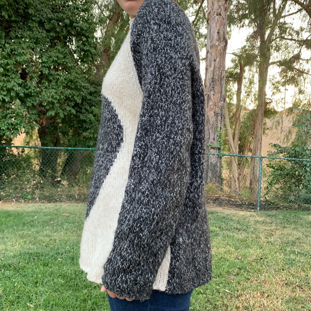 Pullover - Picture 5 of 5